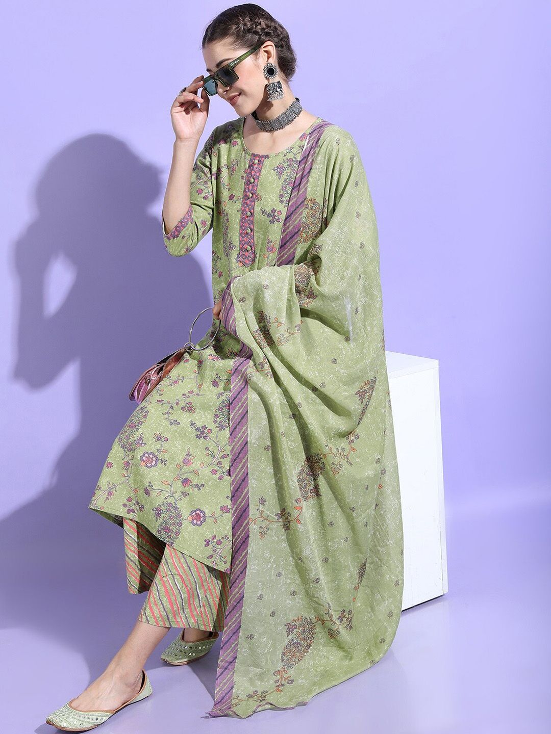 Vishudh Women Green Floral Pure Cotton Kurta with Trouser & Dupatta - Distacart