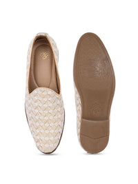 Thumbnail for House of Pataudi Men Ethnic Embroidered Slip On Mojaris Shoes