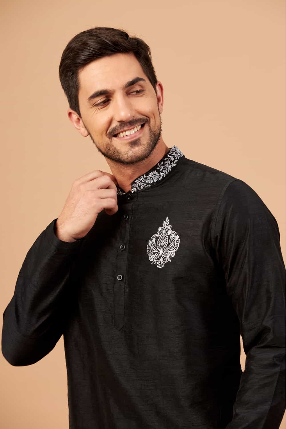 Amyr Traditional Embroidered Kurta by Hilo Design - Distacart