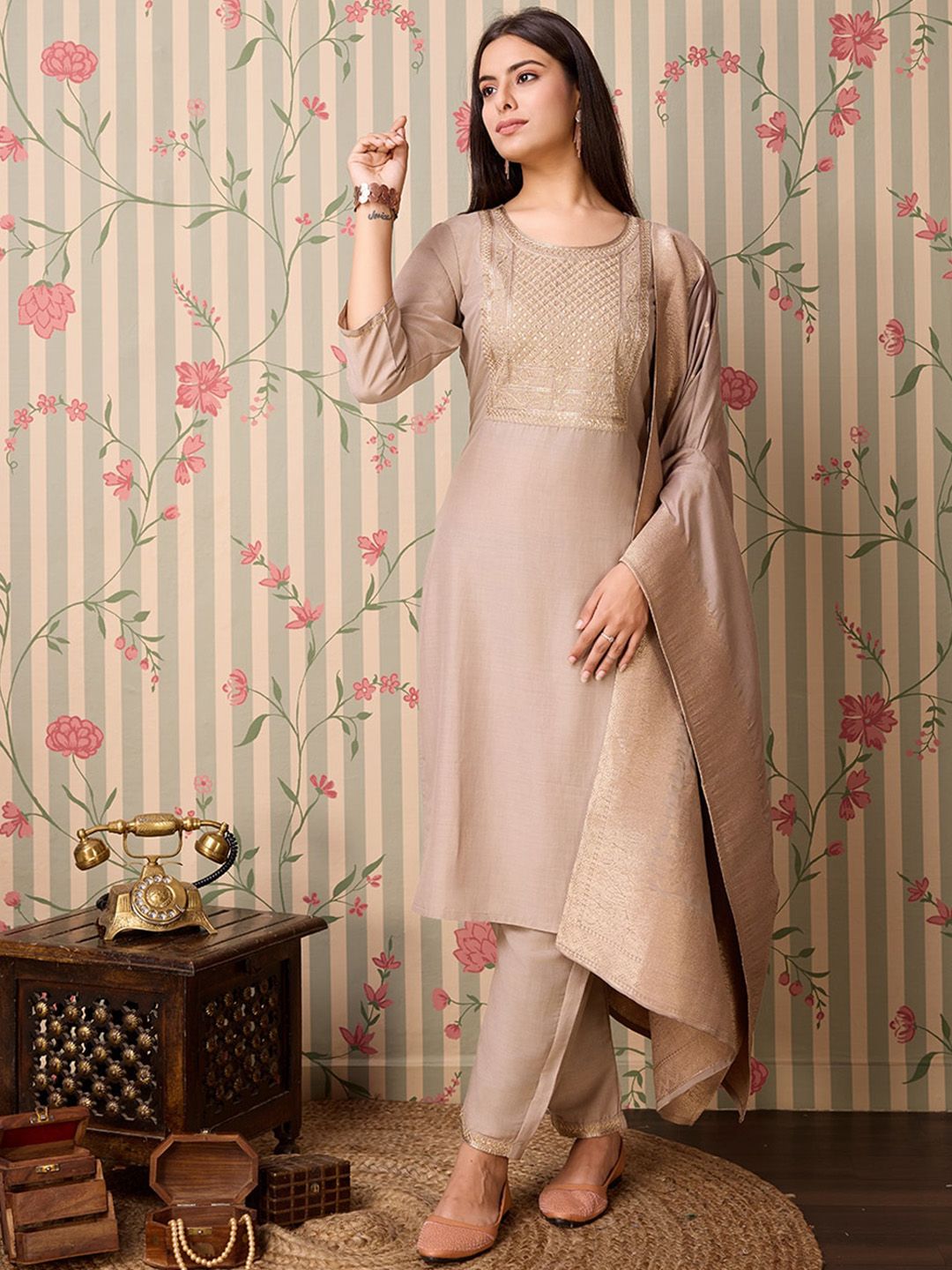 Ode by House of Pataudi Yoke Design Regular Thread Work Kurta with Trousers & With Dupatta