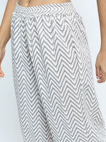 Thumbnail for Vishudh Off White Floral Printed Notch Neck Straight Kurta With Palazzos - Distacart