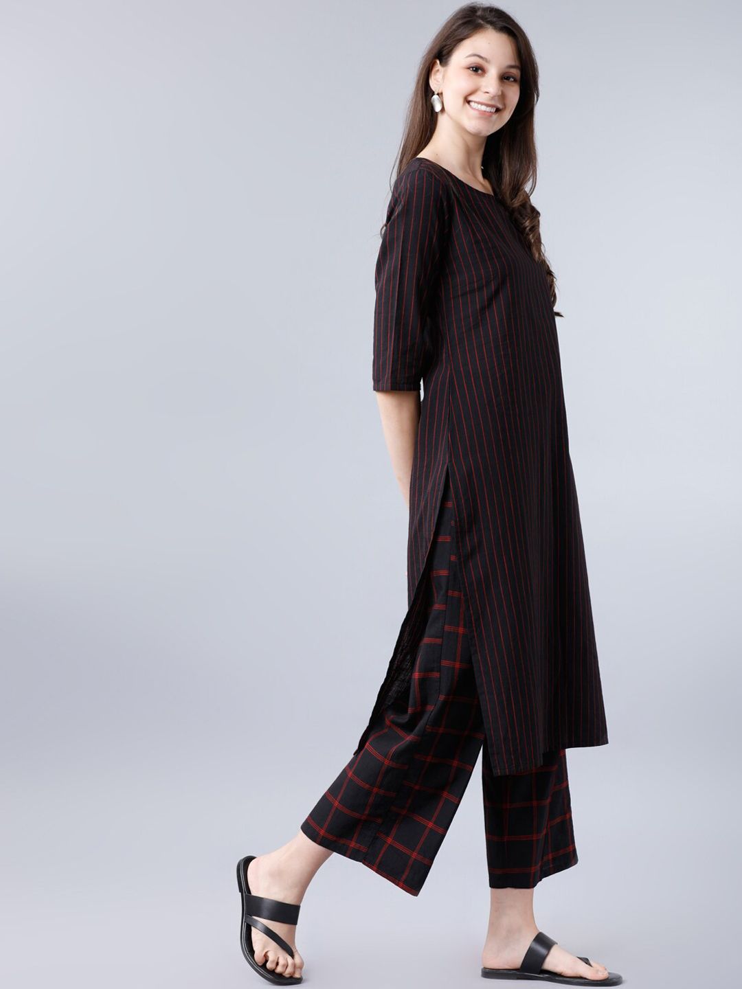 Vishudh Women Black & Red Striped A-Line Kurta - Distacart