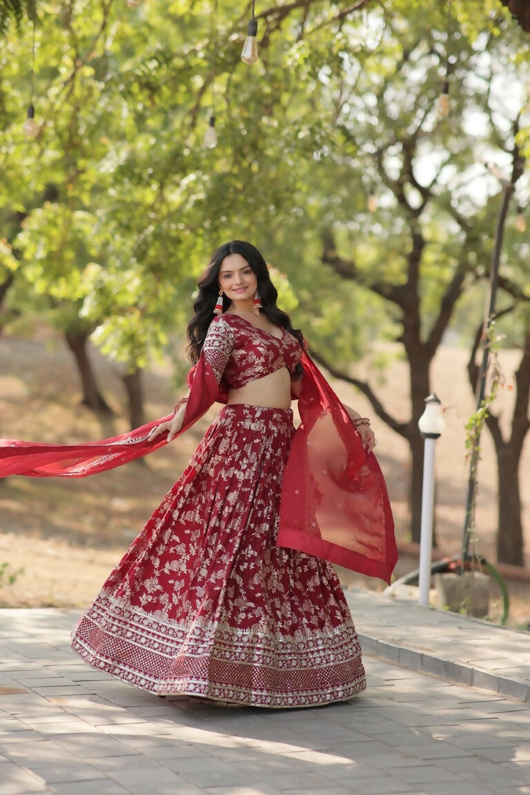 Vastranavya Designer Dyeable Pure Viscose Jacquard Fabric Lehenga Choli & Dupatta Set - Maroon - Distacart