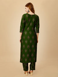 Thumbnail for Green Embroidered Women Kurta Pant Set - Hiral Fashion