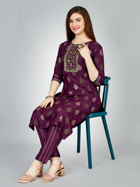 Thumbnail for Malishka Women's Embroidered Rayon Kurta Pant Set-Purple - Distacart