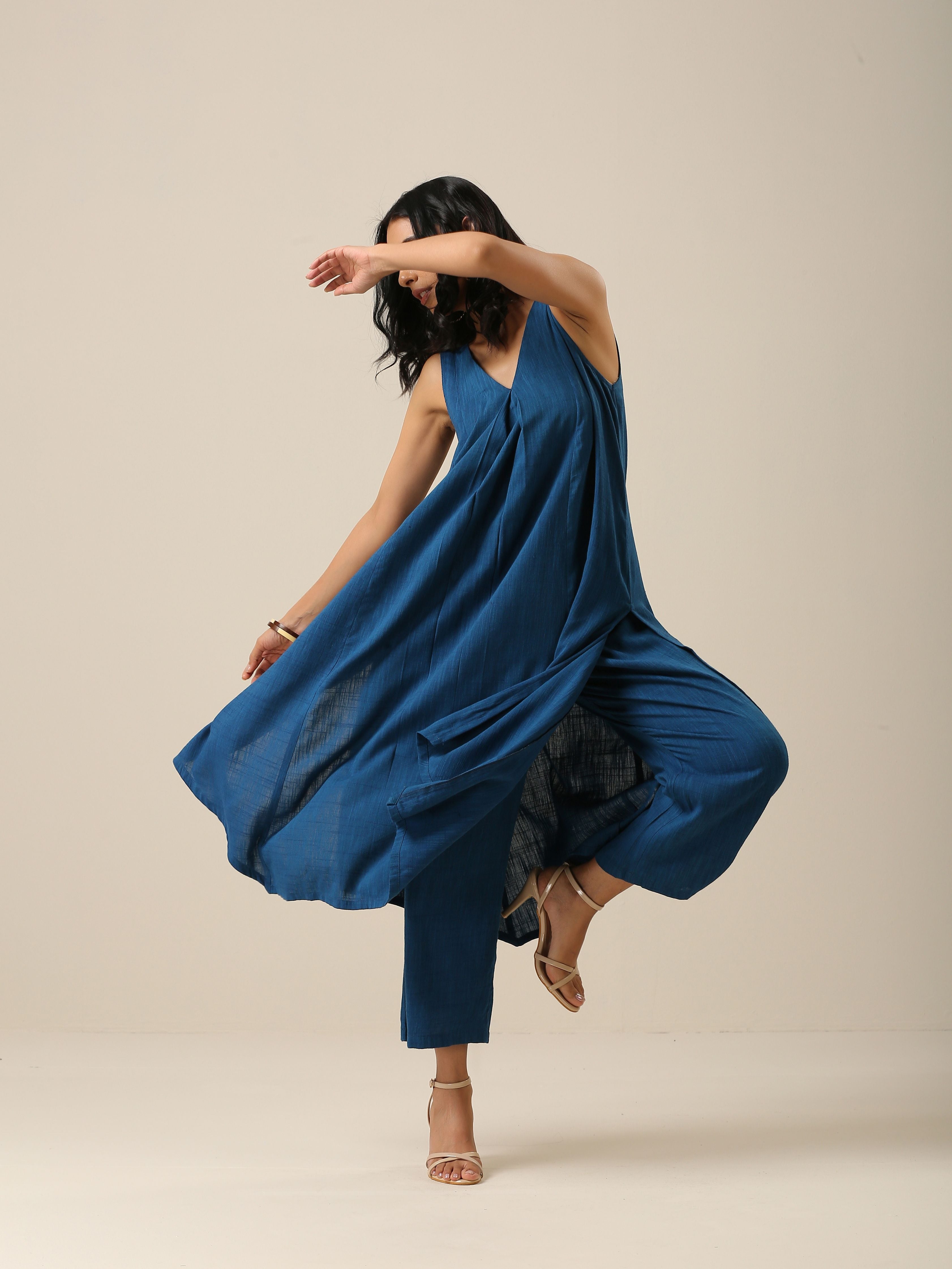 trueBrowns Classic Blue Slub Texture Sleeveless Flared Kurta Pant Set - Distacart