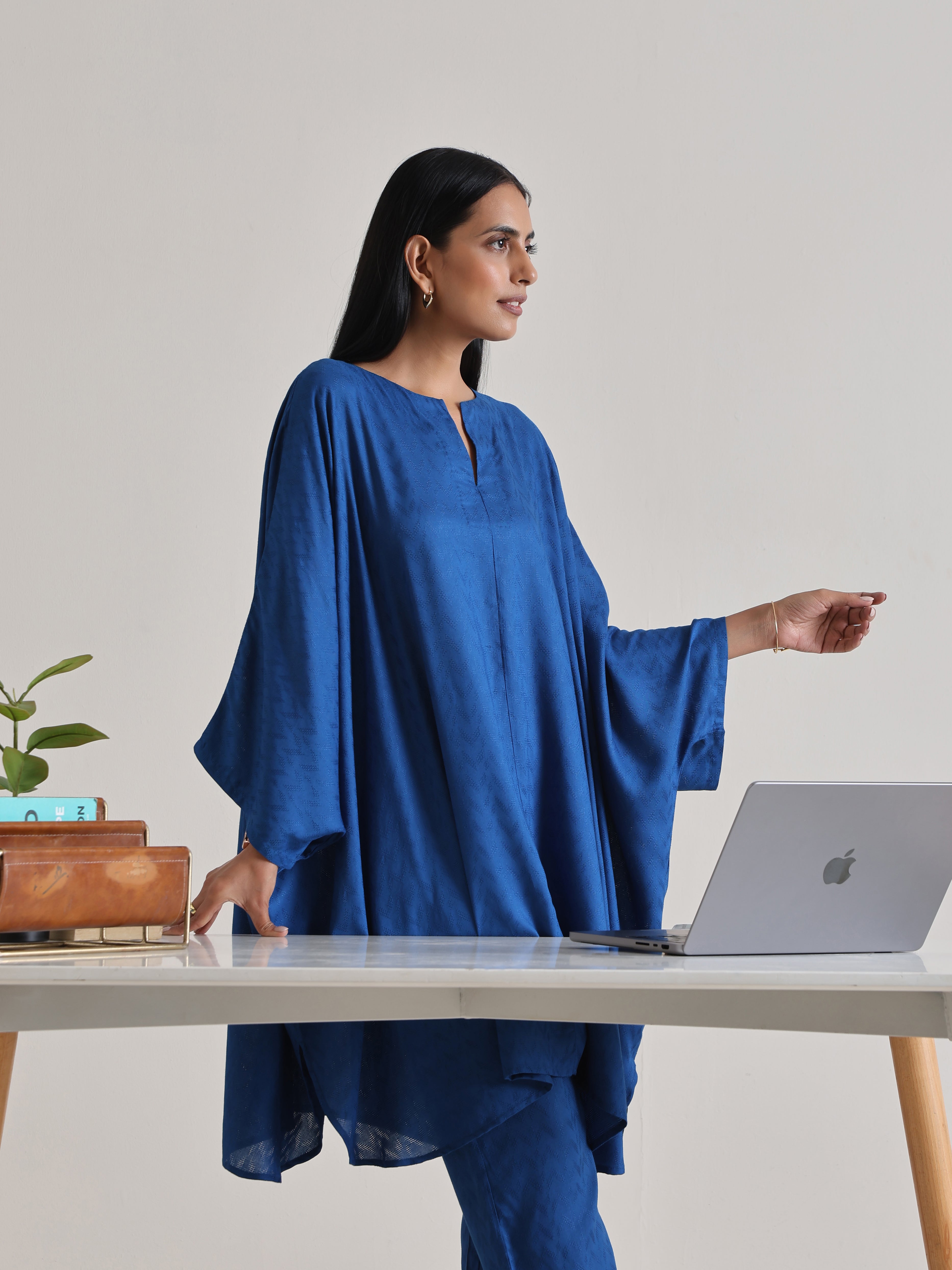 trueBrowns Ink Blue Oversized Round Co-Ord Set - Distacart