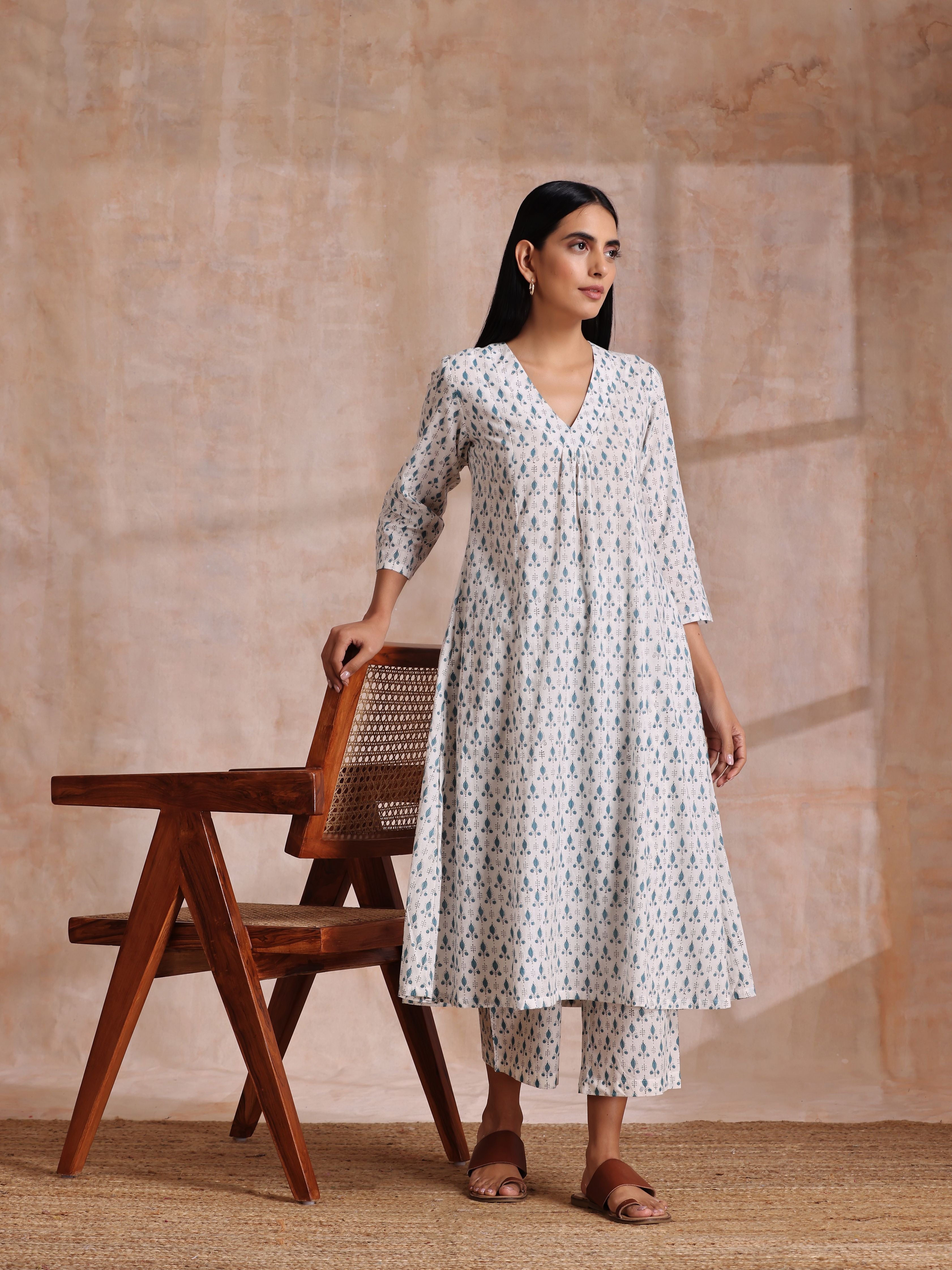 trueBrowns White With Teal Buta Block Print Cotton Front Neck Gathered Kurta Pant Set - Distacart