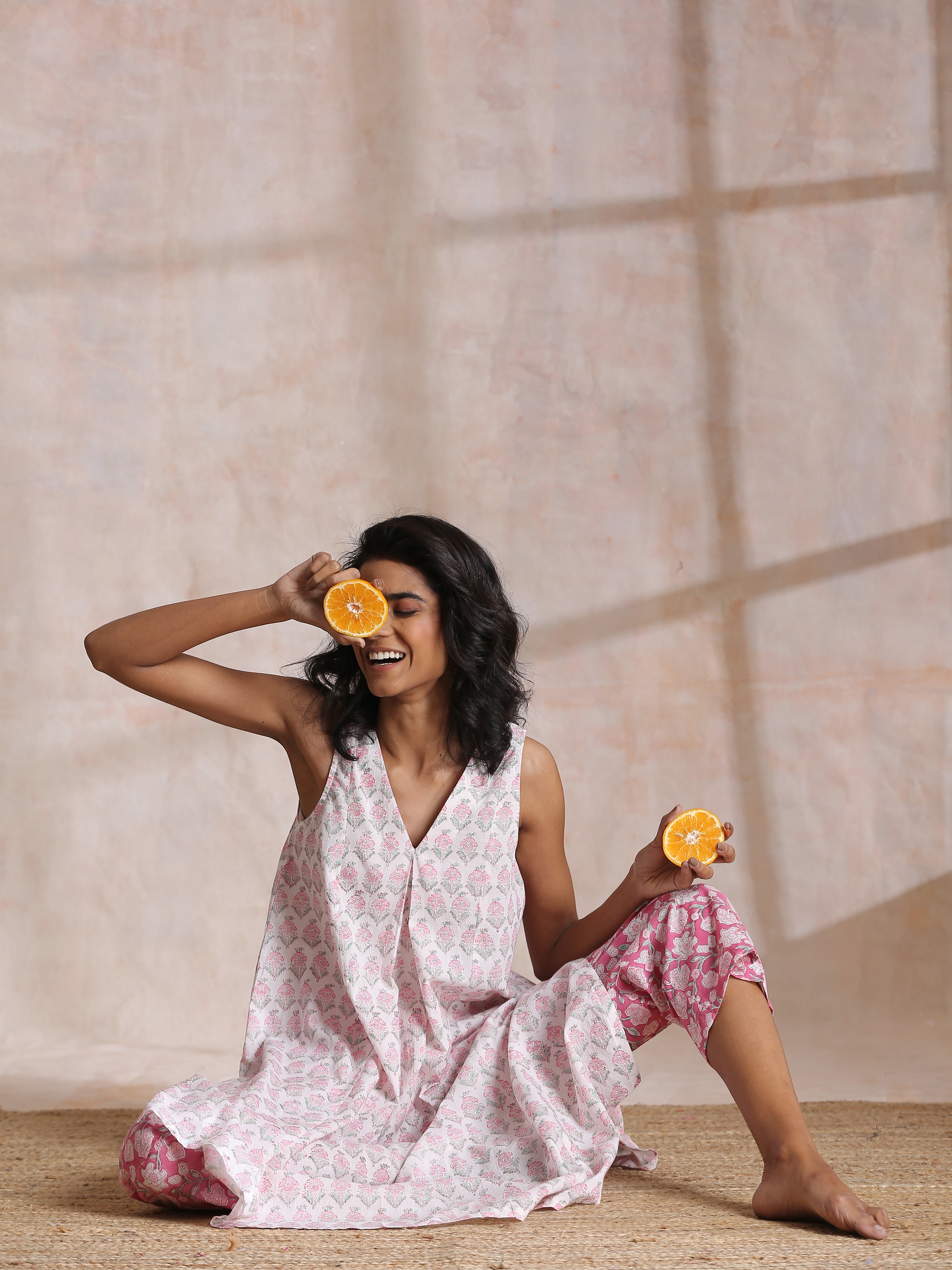 trueBrowns Pink Green Floral On White Block Print Cotton Sleeveless Flared Kurta Pant Set - Distacart