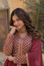 Thumbnail for Vedant Vastram Heavy Embroidery & Sequins Work Pure Georgette Kurti Pant Set With Dupatta - Peach - Distacart