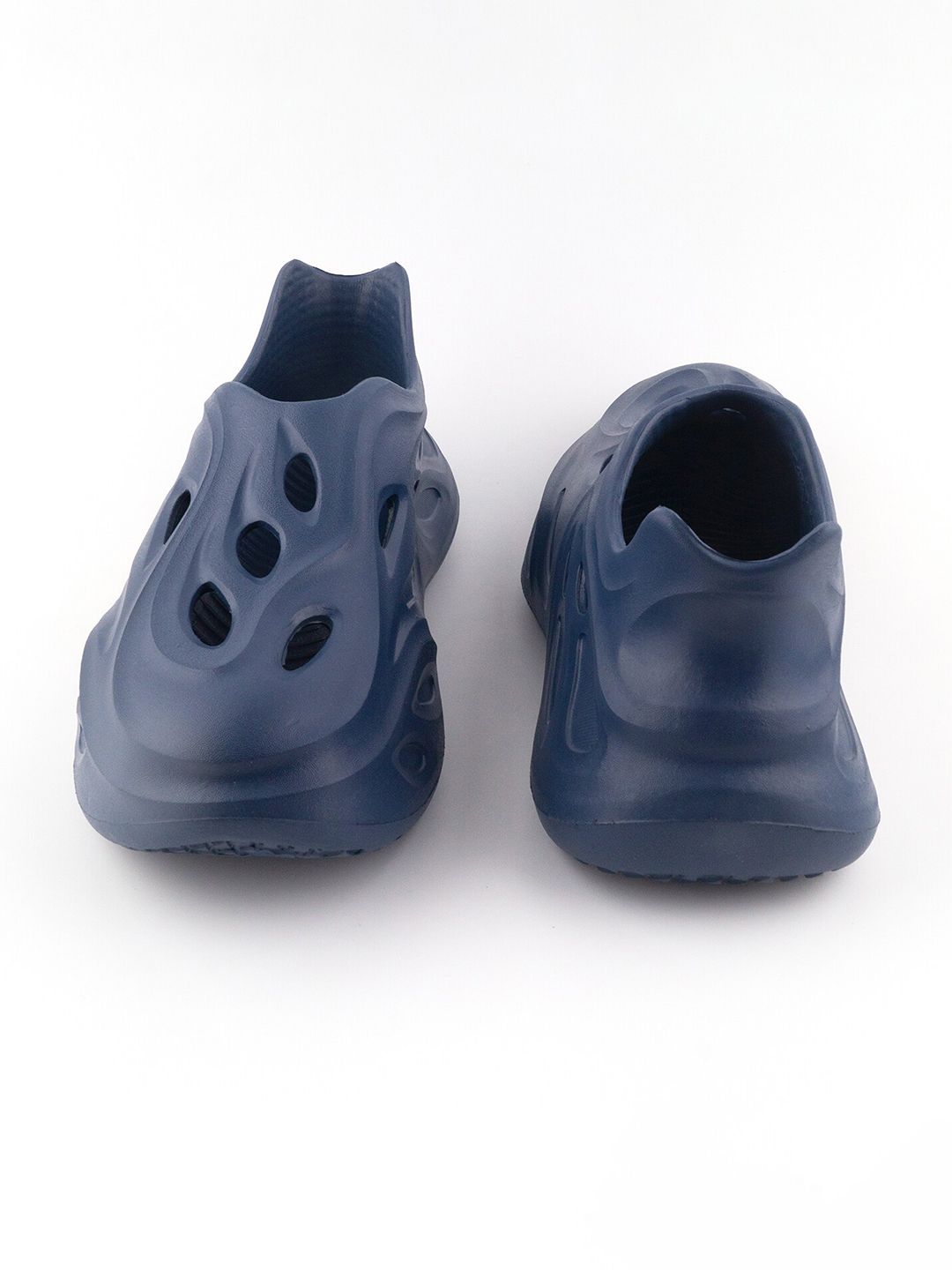 Red Tape Men Rubber Clogs