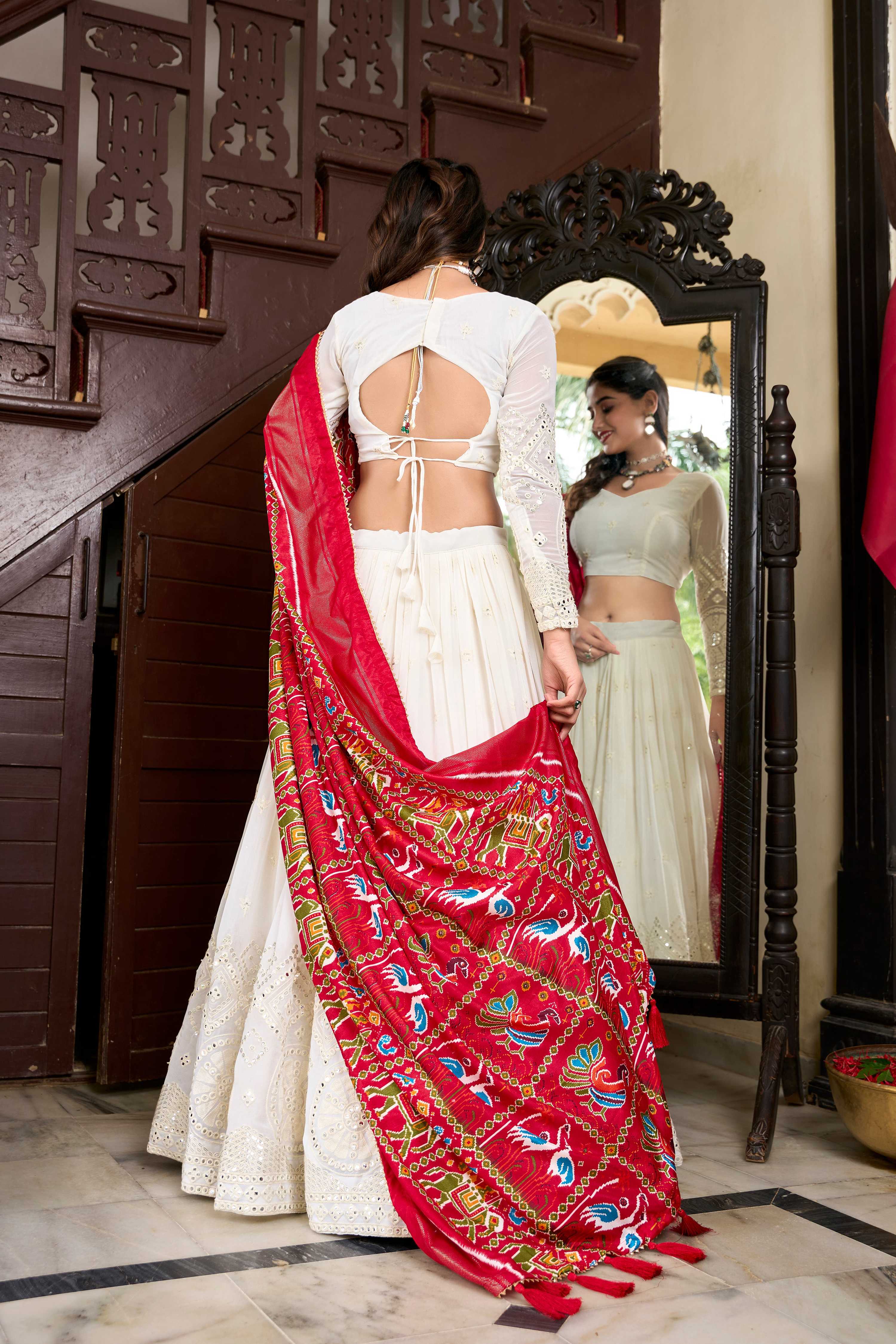 Lorenvalley Fashion White Georgette Lucknowi Paper Mirror Work Lehenga Choli with Dupatta