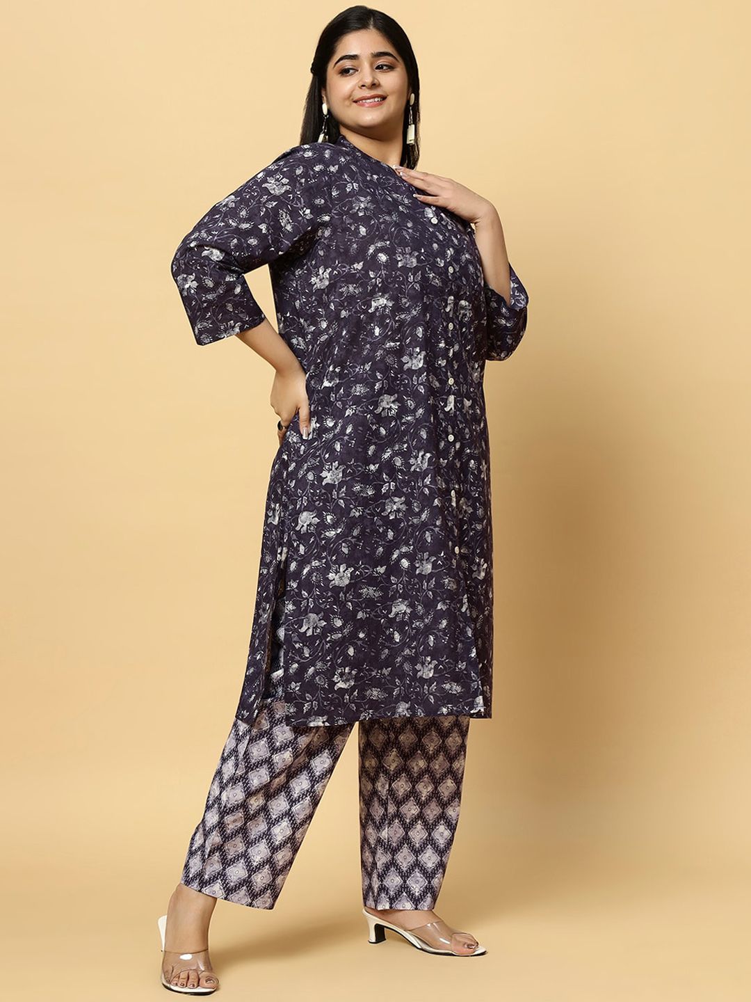 Sztori Plus Size Floral Printed Pure Cotton Straight Kurta with Trousers - Distacart