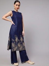 Thumbnail for Aks Paisley Embroidered Band Collar Kurta with Palazzos - Distacart