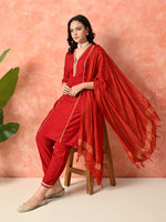 Thumbnail for Myshka Red Silk Blend Straight V-Neck Three-Quarter Sleeves Kurta Trousers With Dupatta - Distacart