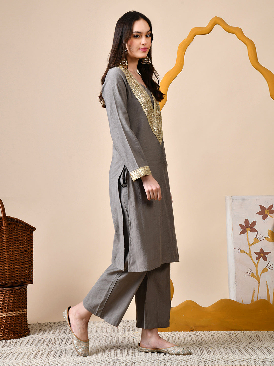 Myshka Gray Silk Blend Straight Round Neck Long Sleeves Kurta Trousers Set - Distacart