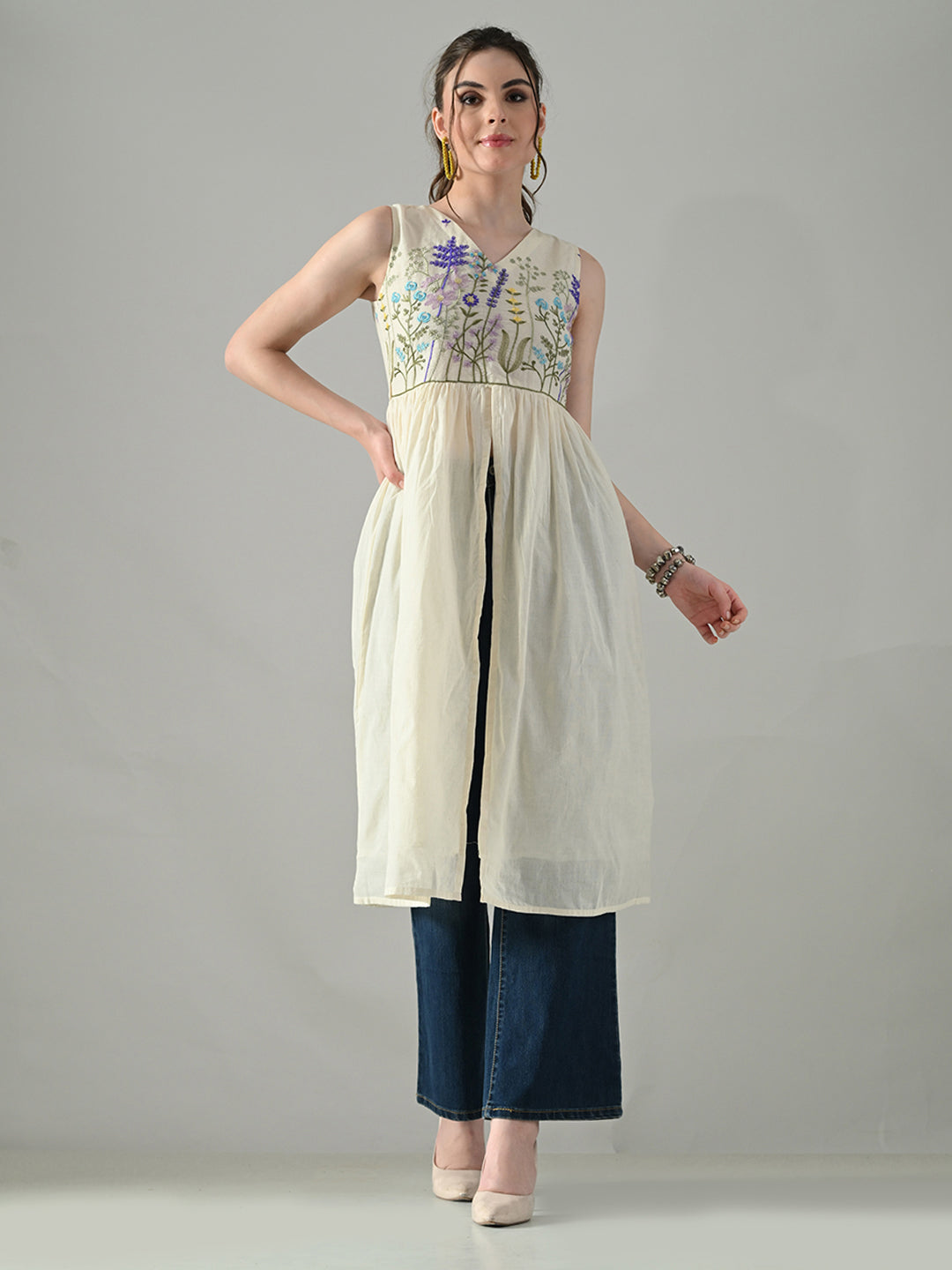 Myshka Women Off White Multicolor Thread Embroidered Sleeveless Long Kurta