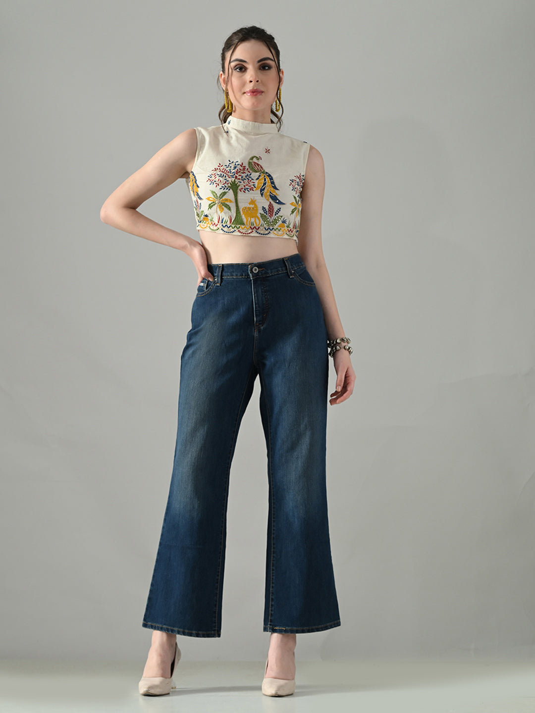 Myshka Women Off White Multicolor Thread Embroidered Saree Blouse