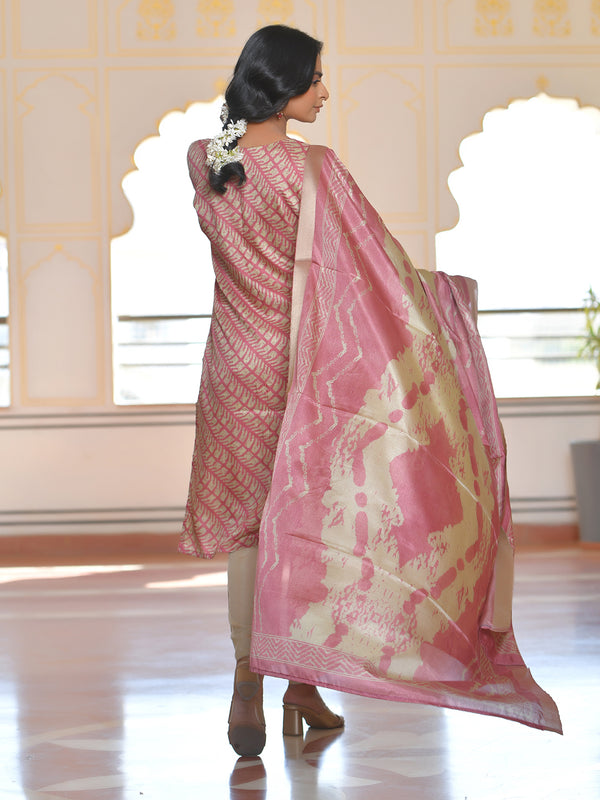 Vaasva Women's Pale Pink Silk Digital Printed Suit Set - Distacart