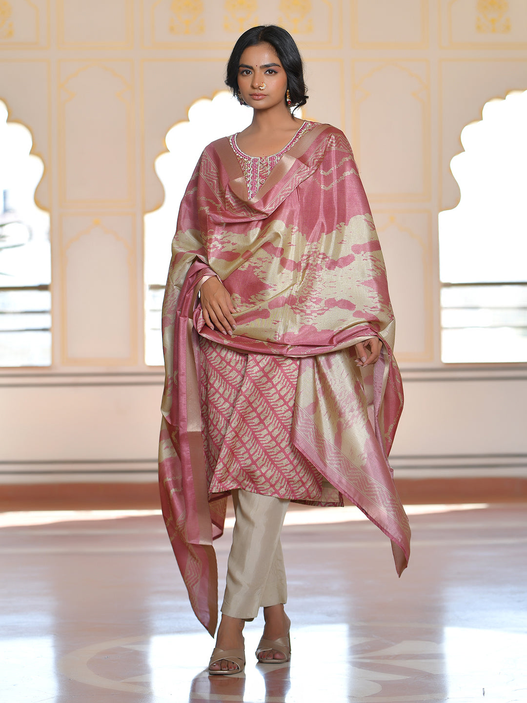 Vaasva Women's Pale Pink Silk Digital Printed Suit Set - Distacart