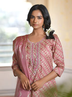 Thumbnail for Vaasva Women's Pale Pink Silk Digital Printed Suit Set - Distacart