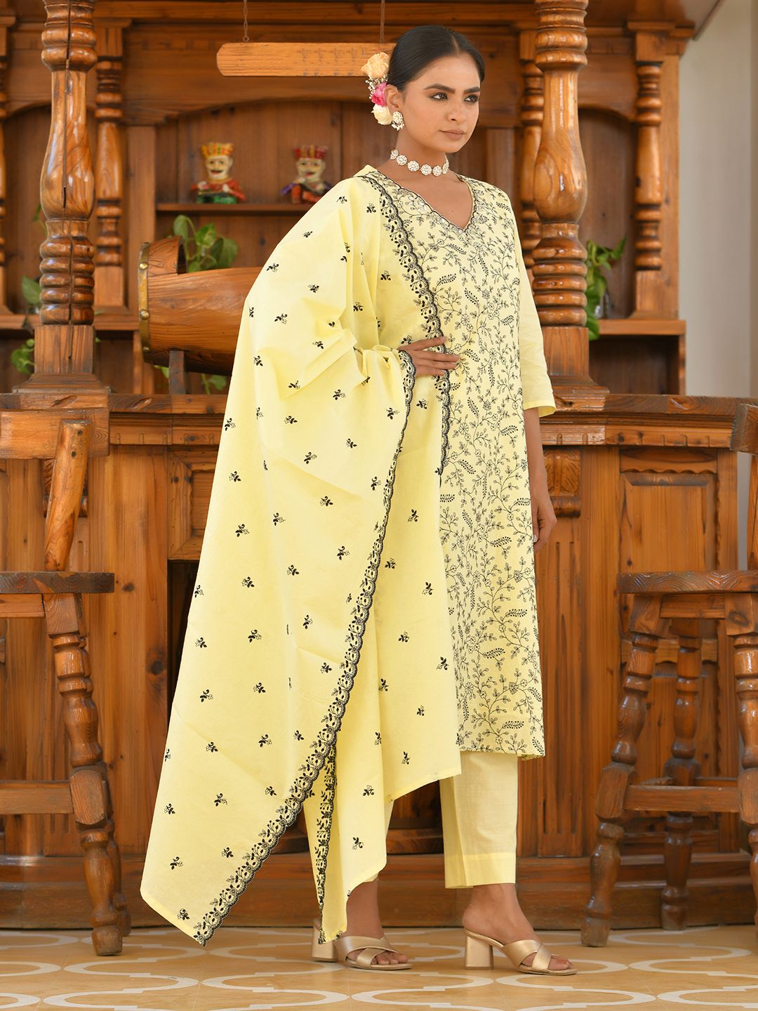 Vaasva Women's Cotton Solid Lemon Embroidered Suit Set - Distacart