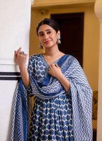 Thumbnail for NOZ2TOZ Women Blue Printed Viscose Rayon Kurta, Pant And Dupatta Set