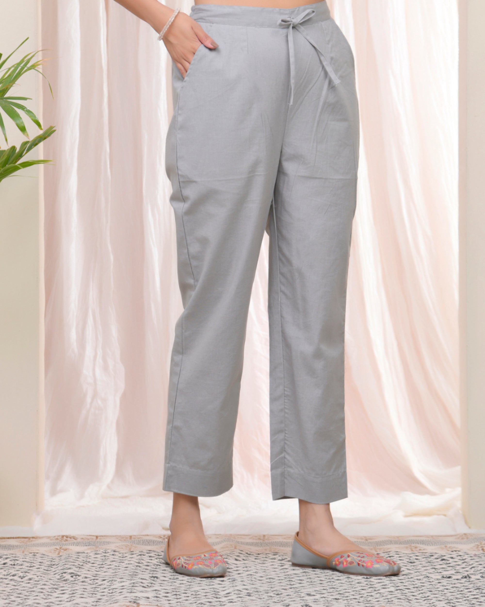 Vaasva Women Grey Cotton Flax Solid Straight Pants