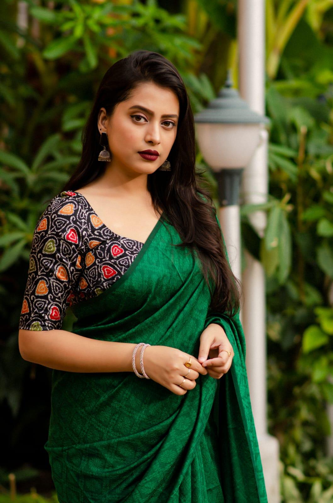 Green Jute Silk Woven Design Saree with Unstitched Blouse - A2M