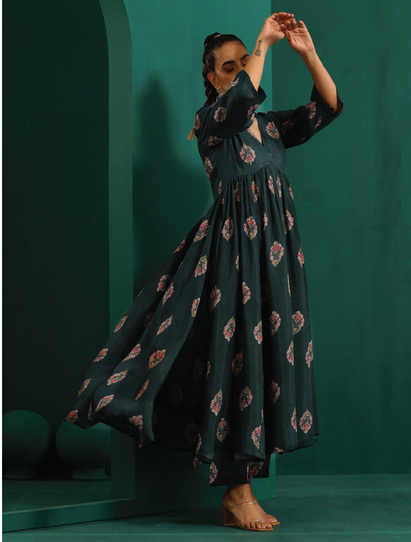 trueBrowns Deep Blue Floral Bunch Muslin Silk Printed V-Neck Waist Gathered Kurta Pant Set - Distacart