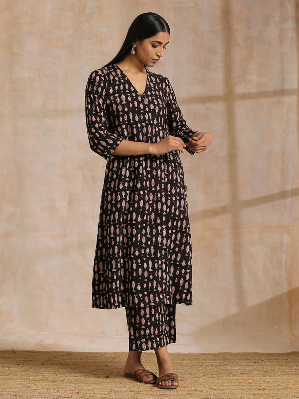 trueBrowns Black Fish Bagru Print Cotton Angrakha Pant Set - Distacart