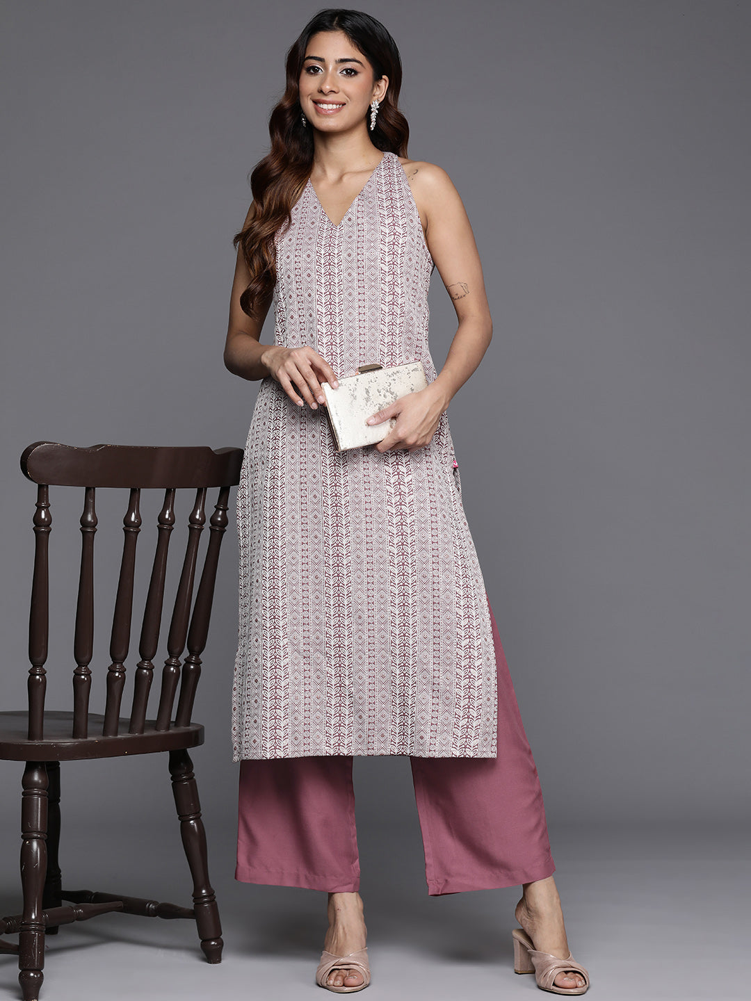 Varanga Women Mauve Woven Design Sleeveless Kurta, Paired With Solid Bottom - Distacart