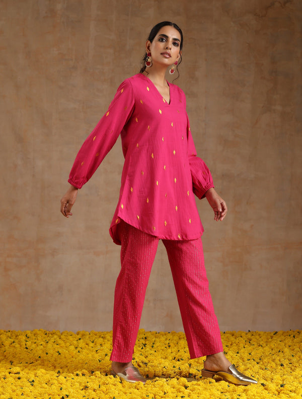 trueBrowns Pink Gold Cotton Short Co-Ord Set - Distacart