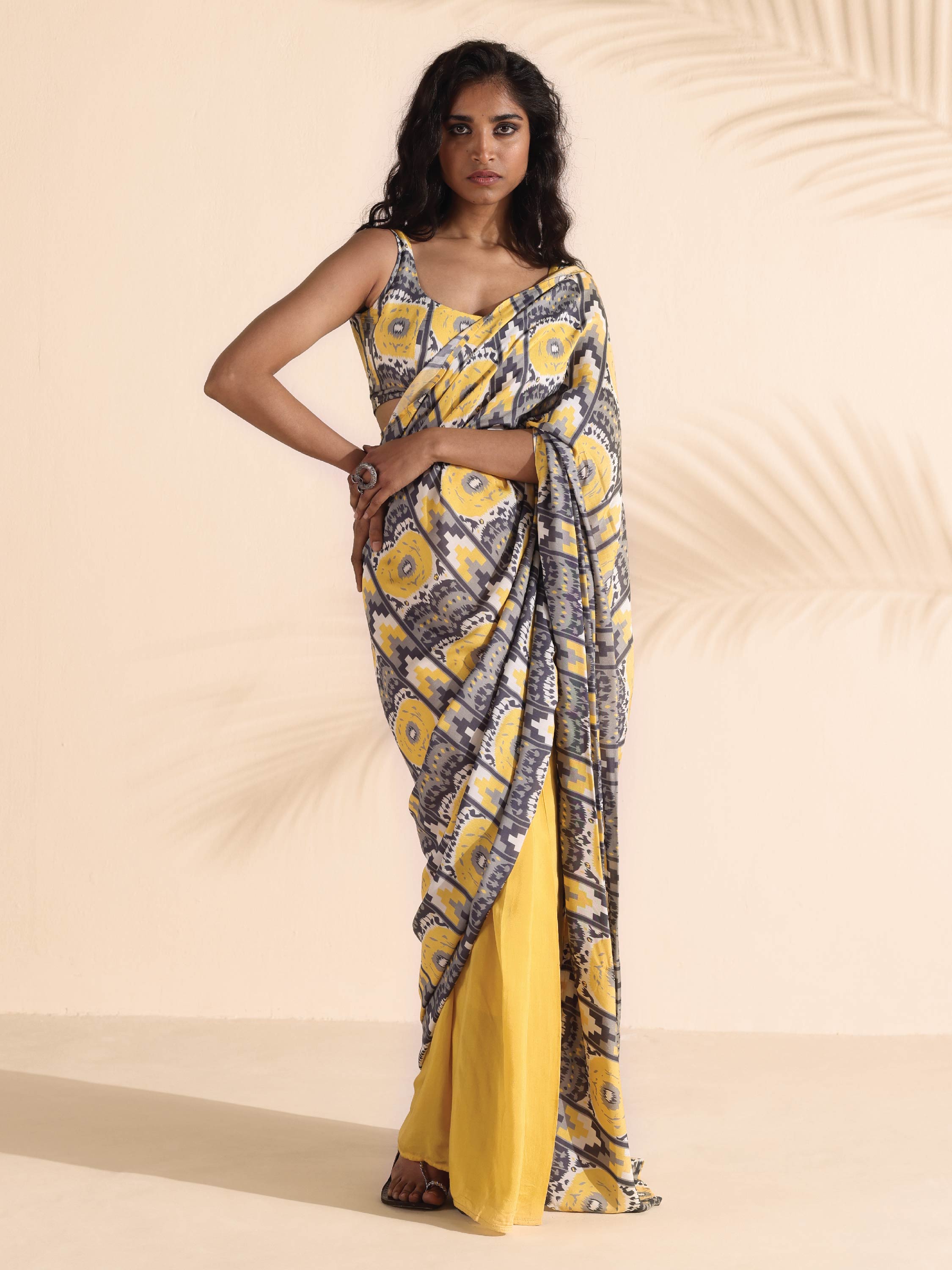 trueBrowns Yellow Muslin Ikat Saree - Distacart