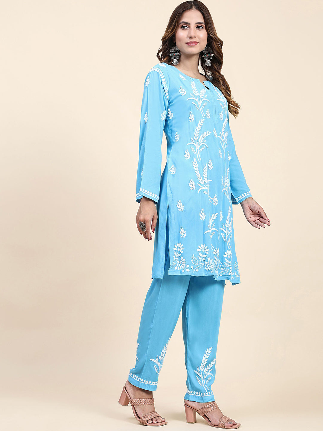 HOUSE OF KARI Floral Embroidered Chikankari Pure Cotton Straight Kurta With Trousers - Distacart