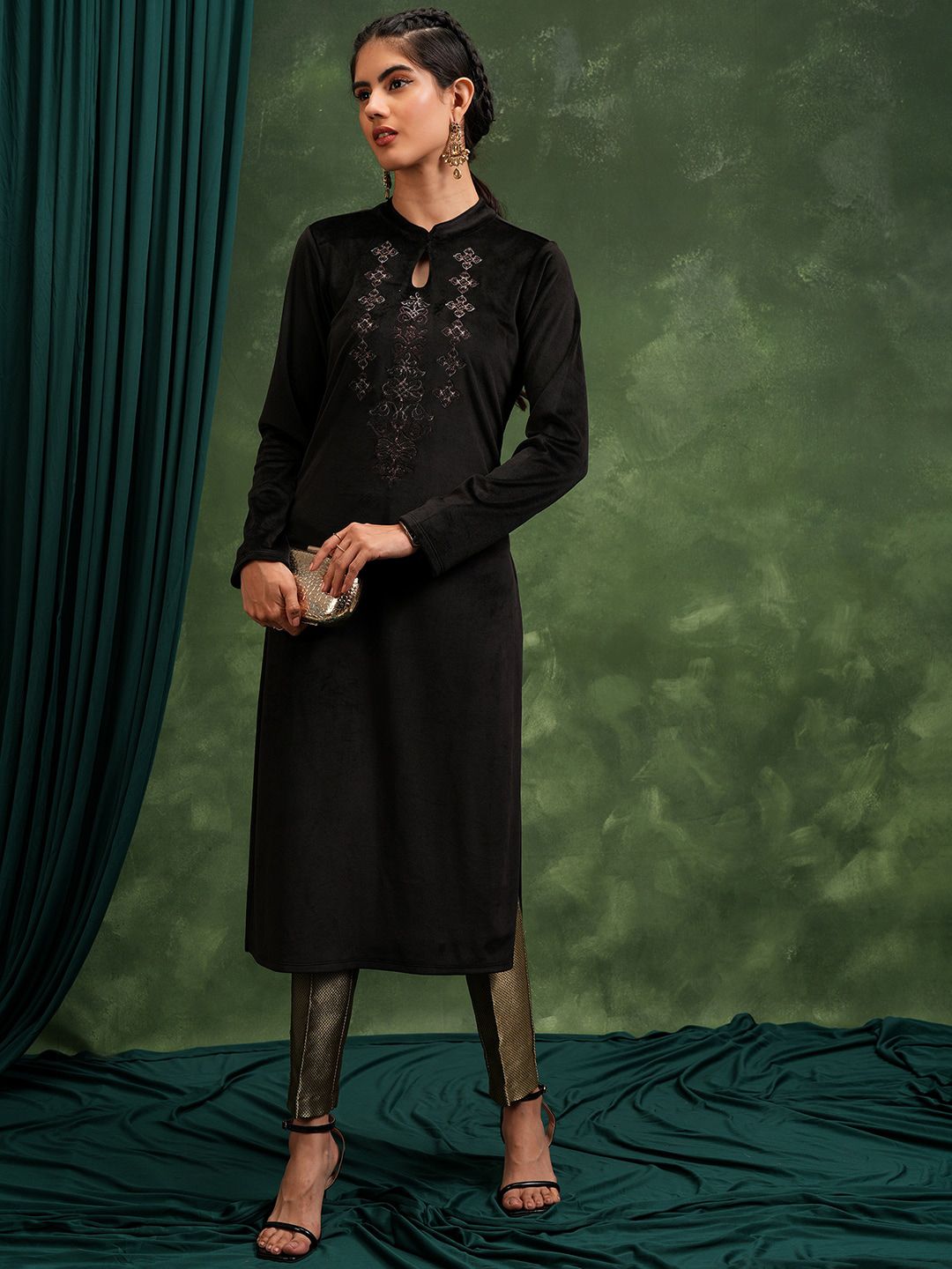 Vishudh Black Ethnic Motifs Yoke Design Embroidered Keyhole Neck Straight Kurta - Distacart