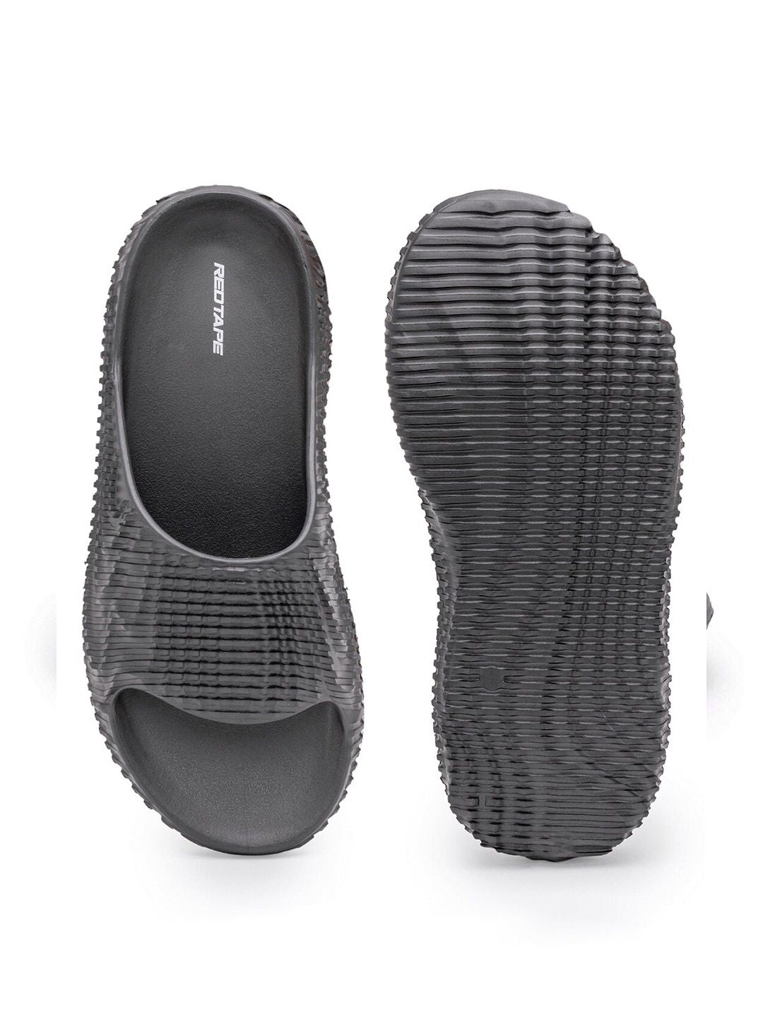 Red Tape Men Textured Slip-Resistance Sliders