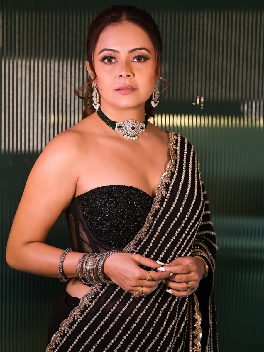 Anouk Black & Gold-Toned Sequin Embellished Georgette Saree - Distacart