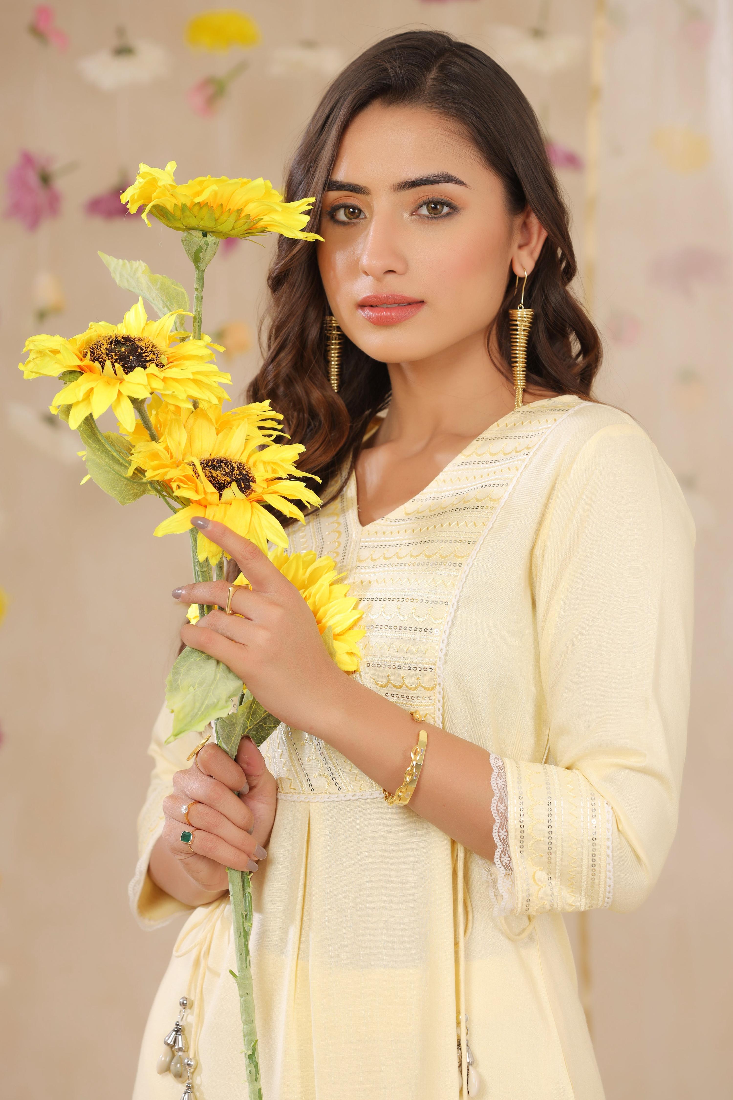 Juniper Women's Yellow Cotton Blend Printed Kurta Set - Distacart