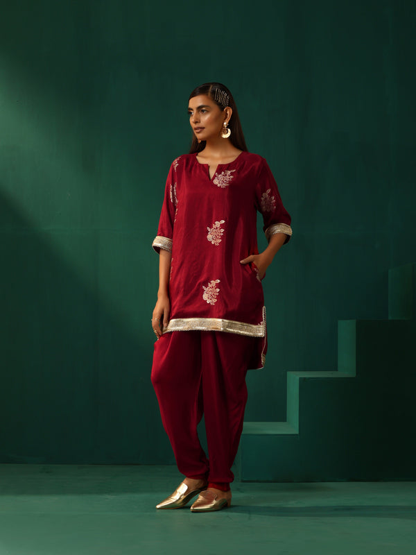 trueBrowns Maroon Floral Viscose Silk High Low Co-ord Set - Distacart