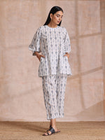 Thumbnail for trueBrowns Grey On White Ikat Print Cotton Baggy Sleeve Co-Ord Set - Distacart