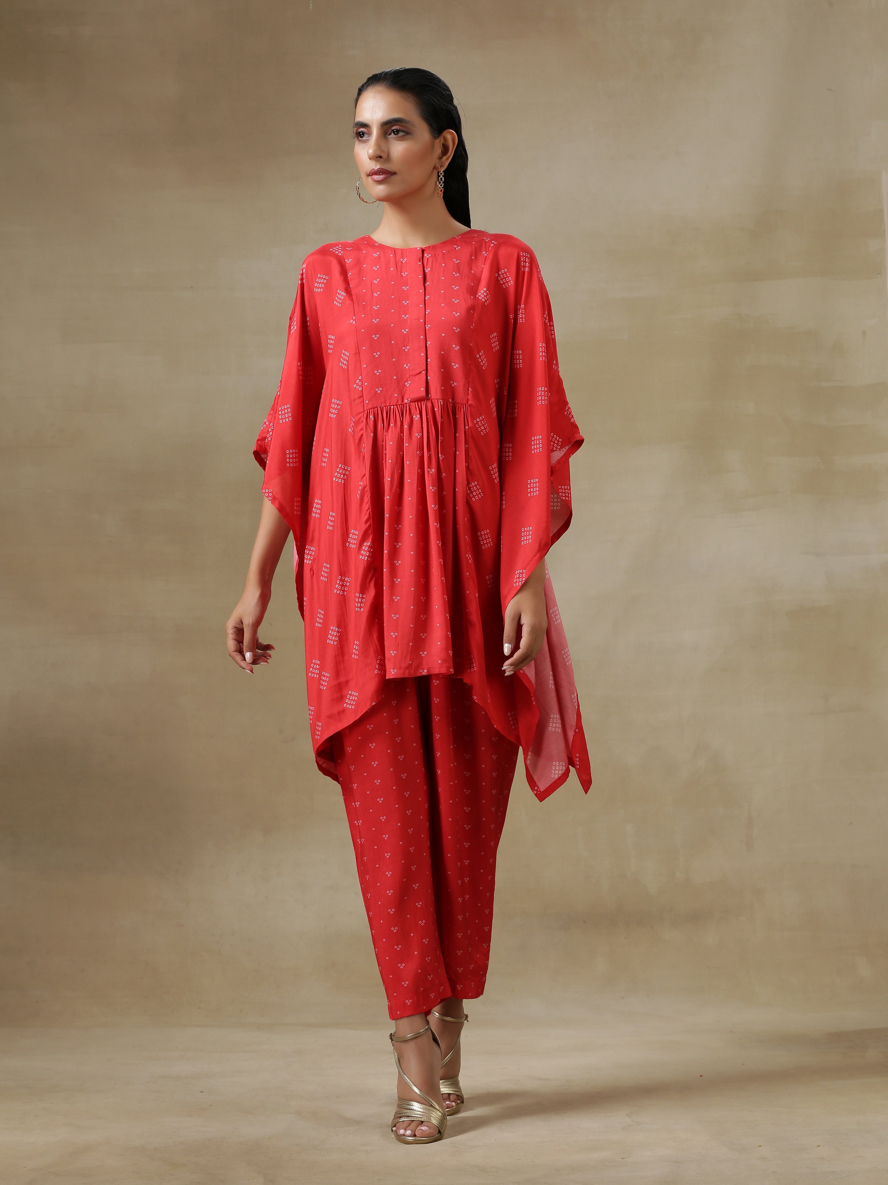 trueBrowns Red Bandhani Printed Silk Kaftan Gathered Co-Ord Set - Distacart