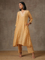 Thumbnail for trueBrowns Beige White Flared Printed Silk Kurta Pant Set - Distacart