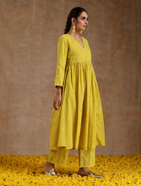 Thumbnail for trueBrowns Lime Gold Cotton Kalidar Kurta Set - Distacart