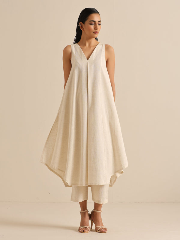 trueBrowns Off-White Sleeveless Kurta Pant Set - Distacart