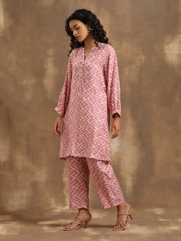 trueBrowns Light Mauve Zig-Zag Printed Silk Co-Ord Set - Distacart