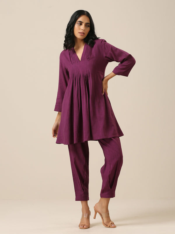 trueBrowns Plum Purple Slub Texture Pleated Co-Ord Set - Distacart