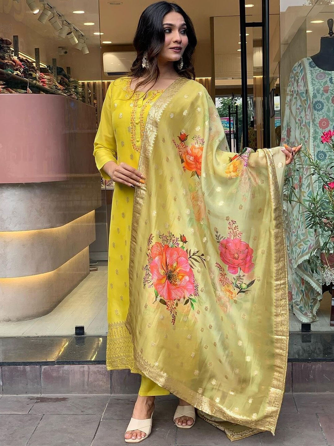 Kalini Floral Woven Design Straight Kurta & Trousers With Dupatta - Distacart