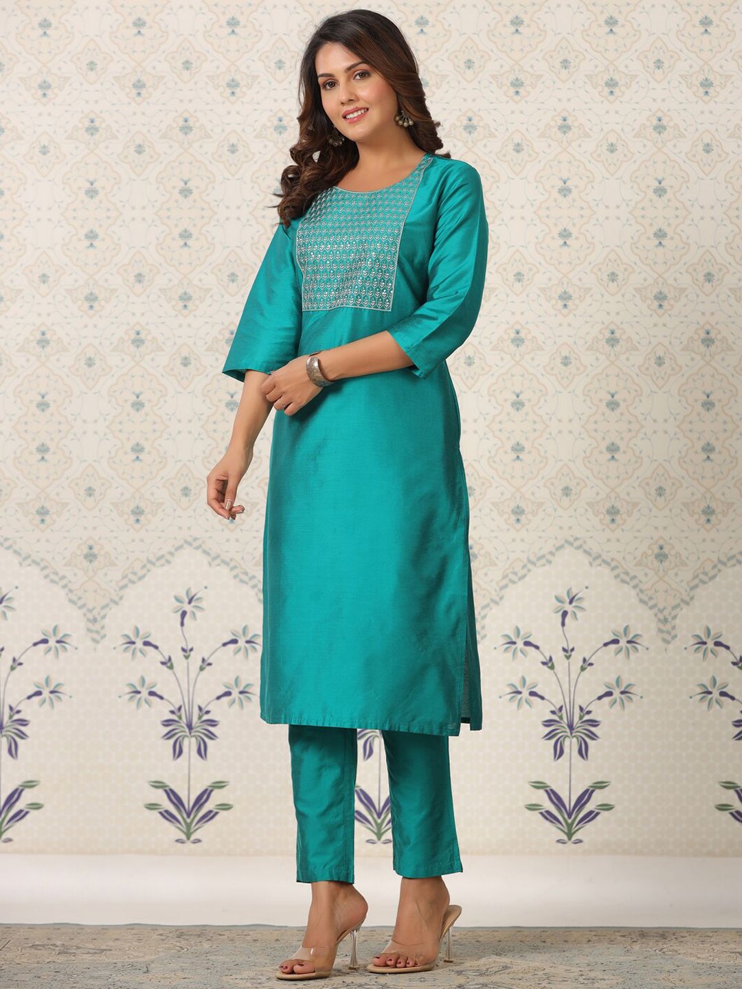 Ode by House of Pataudi Floral Yoke Design Thread Work Straight Kurta - Distacart