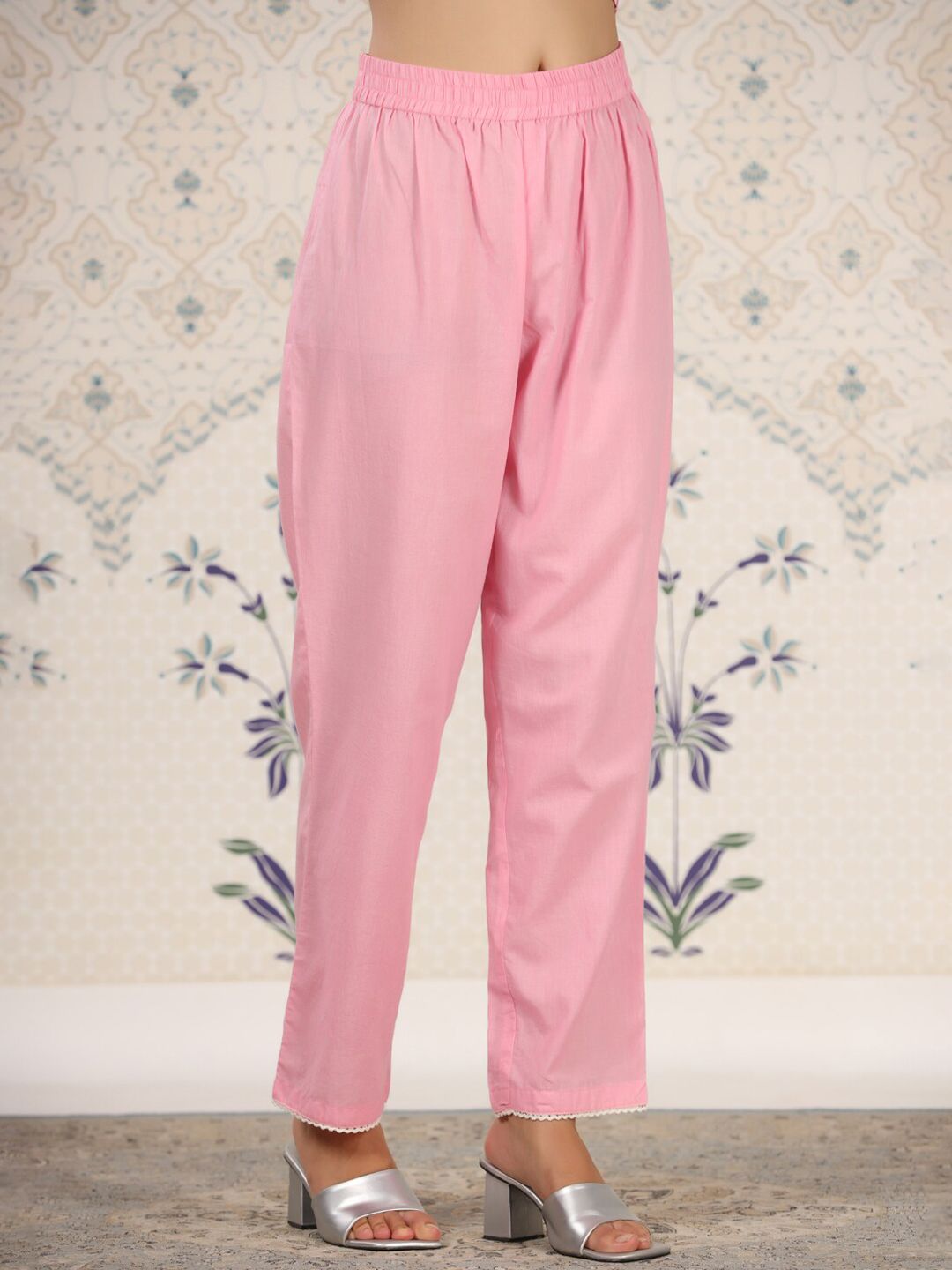 Ode by House of Pataudi Floral Printed Empire Pure Cotton Kurta with Pyjamas & Dupatta - Distacart